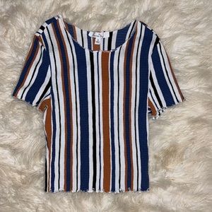 Fitted crop top size S barely worn